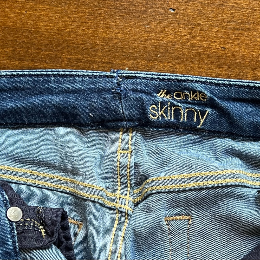 7 For All Mankind High Rise Skinny Jeans Size 26 - Picture 9 of 15